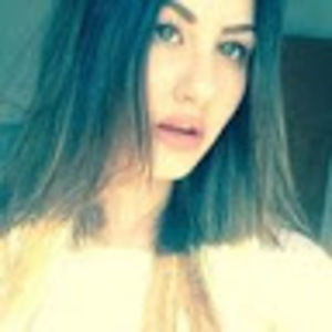 Meet your Posher, Claudia